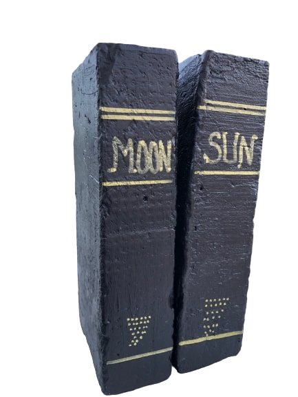 Bøger lavet af mursten - Moon/Sun, kun dette ene eksemplar:-)