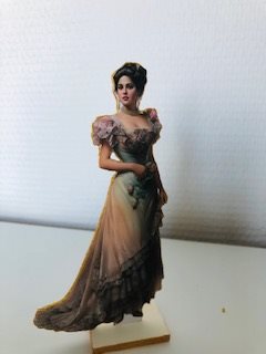 Victorian Lady, Håndlavet i papir