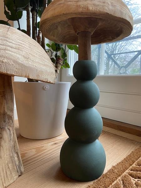 Kugle vase i Dusty Green-Håndmalet med smukt støvet vintage-look