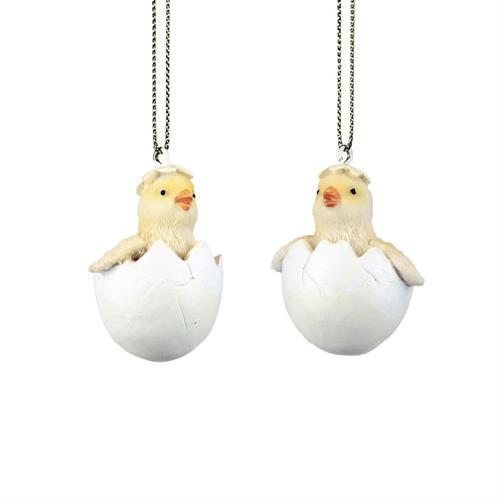 Hængende kyllinger i æggeskaller 